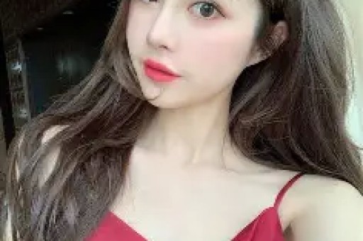 满嘴谎线岁路都走不稳却一票难求还演短剧女主